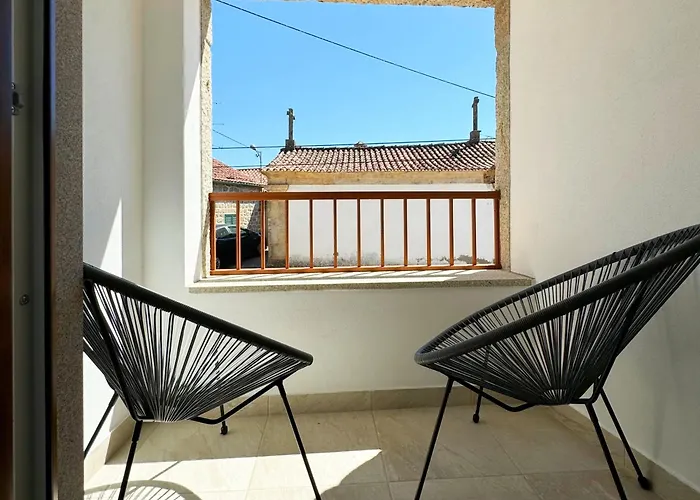 Дом отдыха Casa Da Laje - Casas Bemhaja *